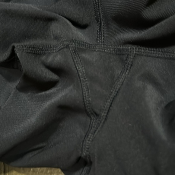 Athleta 2 in 1 Running Shorts M - Picture 5 of 5